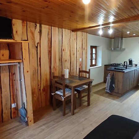 Studio Chaleureux Dans Les Monts Du Forez Verrieres-en-Forez Exterior photo